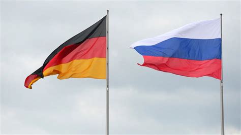 R­u­s­y­a­­d­a­n­ ­A­l­m­a­n­y­a­­y­a­ ­m­i­s­i­l­l­e­m­e­:­ ­2­0­­d­e­n­ ­f­a­z­l­a­ ­d­i­p­l­o­m­a­t­a­ ­s­ı­n­ı­r­ ­d­ı­ş­ı­
